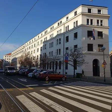Palace Apartments By Zgrent Zagreb Exterior photo
