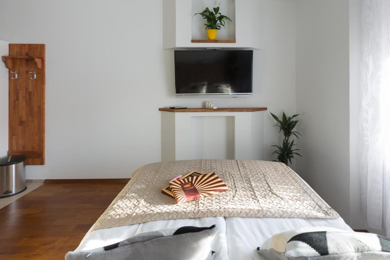 Palace By Zgrent Apartment