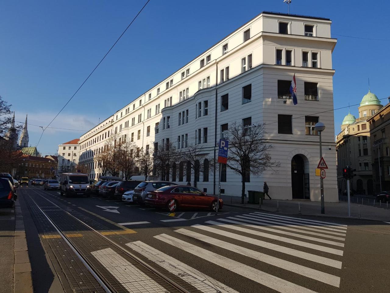 Apartment Palace By Zgrent Zagreb